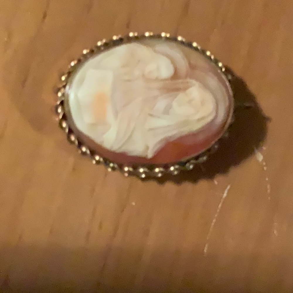 Cameo